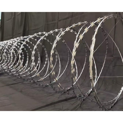 Yüksek güvenlikli Bto-22 Concertina Razor Wire Çit 8m uzunluğunda galvanizli