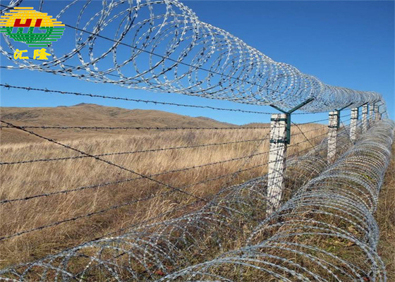 Sınır Güvenliği İçin Sıcak Daldırma Galvanizli BTO-18 Conertina Dikenli Tel