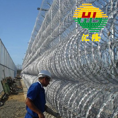 Düşük Fiyatlı Paslanmaz Çelik Ss 304 Bto-22 Cbt-65 Acayip Dikenli Tel / Galvanize Concertina Tel